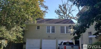 Main picture of 400 W 4th St