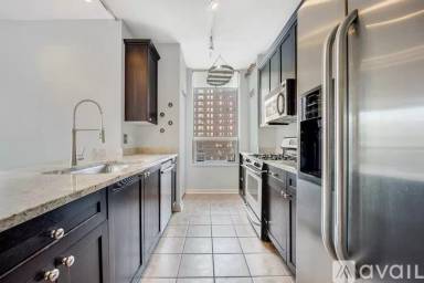 Main picture of 330 W Grand Ave Apartments