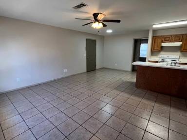 Main picture of 1102 S Ithaca Ave