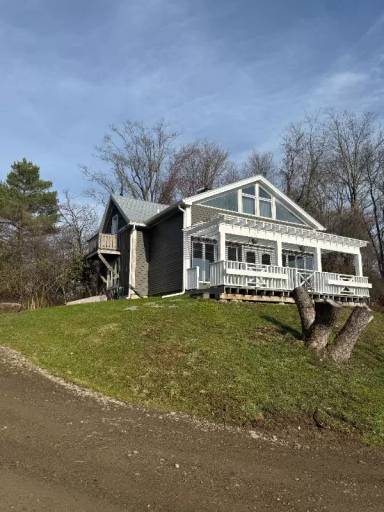 Main picture of 4346 E Becker Rd