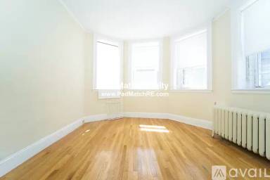 Main picture of 63 Woodstock Ave
