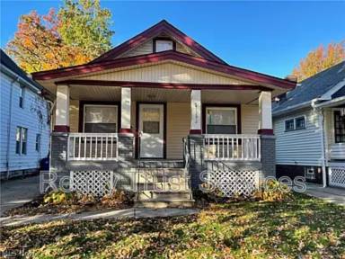 Main picture of 3292 W 125th St
