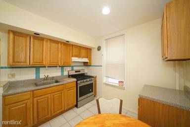 Main picture of 1845 Ditmars Blvd