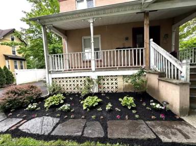 Main picture of 922 Putnam Ave