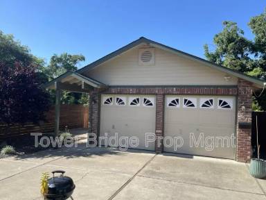 Main picture of 3968 1/2 3rd Ave