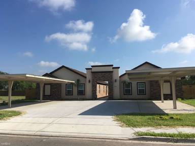 Main picture of 3813 Valeria St