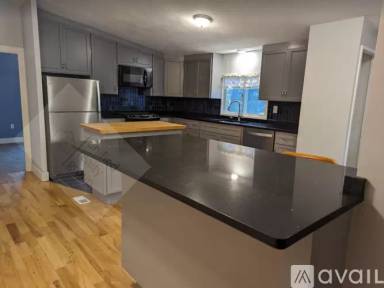 Main picture of 49 Otis St
