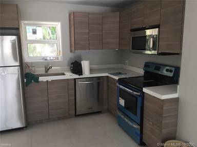 Main picture of 825 N 26th Ave