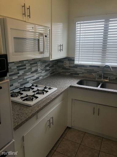 Main picture of 3313 Artesia Blvd