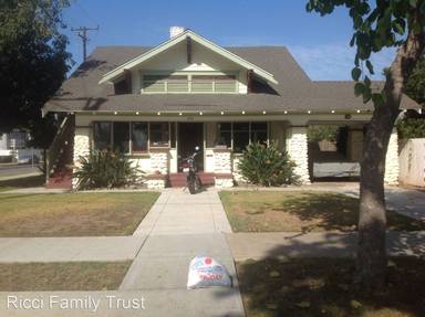 Main picture of 394 S Shaffer St