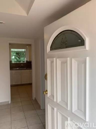 Main picture of 5708 Woodman Ave