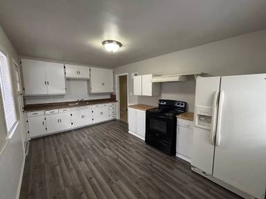 Main picture of 4825 N 40th St