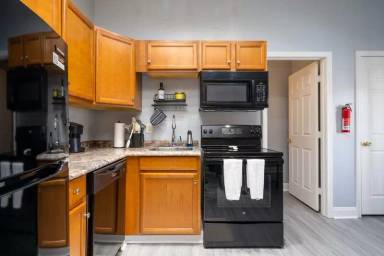 Main picture of 18 Brook St