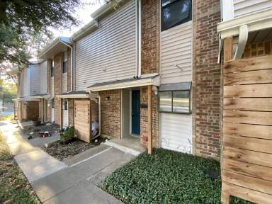 Main picture of 1423 Weiler Blvd