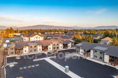 Main picture of 669 E Badger Rd