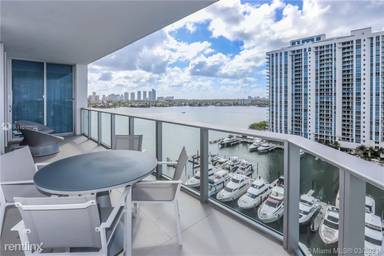 Main picture of Marina Palms Residence