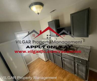 Main picture of 6838 Waveland Ave