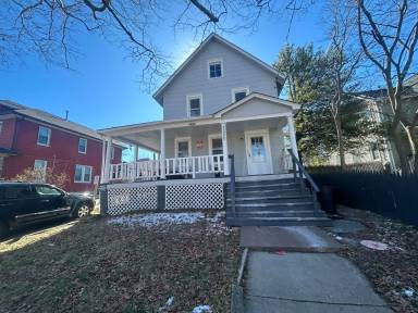 Main picture of 1026 Monroe Ave