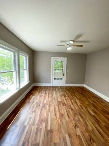 Main picture of 2053 Robin St