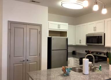 Main picture of 100 Tall Oaks Dr