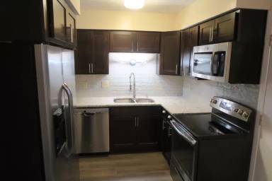 Main picture of 59 W Tulane Rd