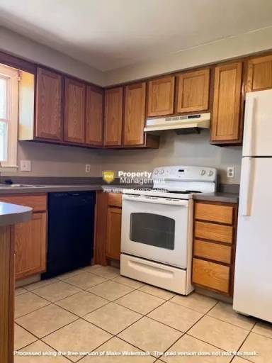 Main picture of 413 W 11th St