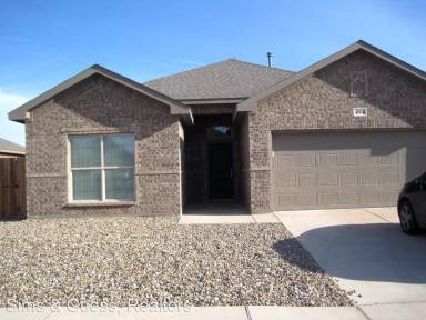 Main picture of 4004 Oporto St