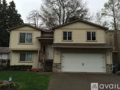 Main picture of 929 S 117th Ct