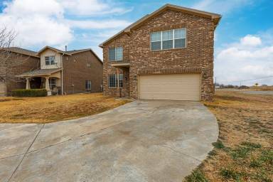 Main picture of 8702 10th Pl