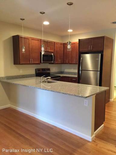 Main picture of 188 Remsen St
