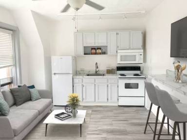 Main picture of 1406 N 2nd St
