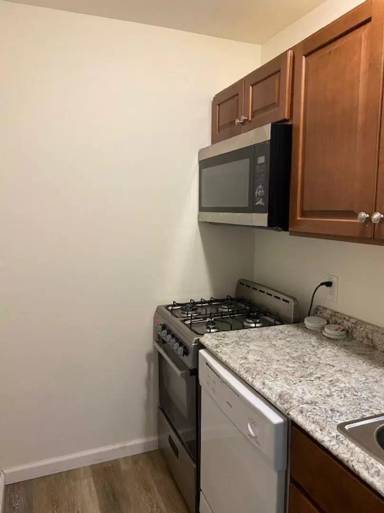 Main picture of 124 Biruta St