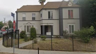 Main picture of 9122 - 149 S. Kenmore Ave. - 7