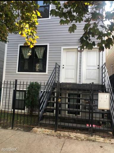 Main picture of 2511 W Cortland St