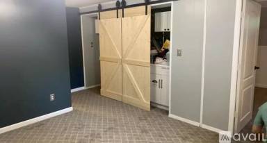 Main picture of 2423 Phillips Dr