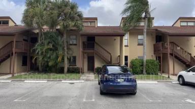 Main picture of 1503 Lakeview Dr E