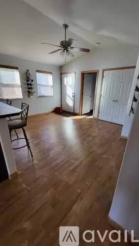 Main picture of 112 7th St