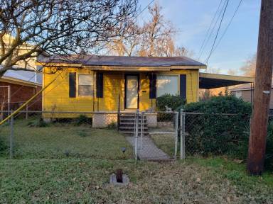 Main picture of 5960 Ledbetter St