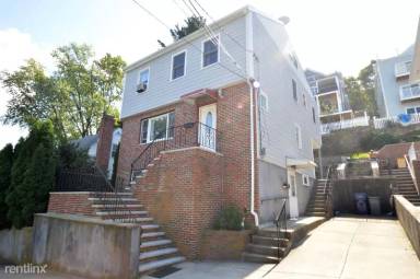 Main picture of 4 Gerrish St