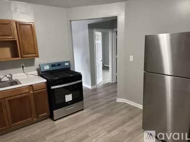 Main picture of 464 Summit St