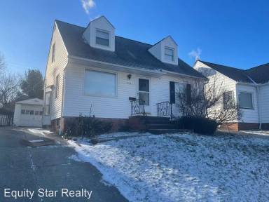 Main picture of 11214 Mountview Ave