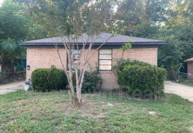 Main picture of 3251 Ford Rd