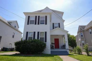 Main picture of 2225 Washington Ave