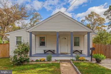 Main picture of 1223 Simmons Dr