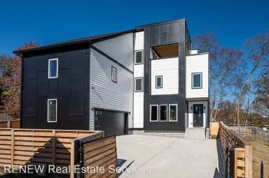 Main picture of 3102 Curtis St