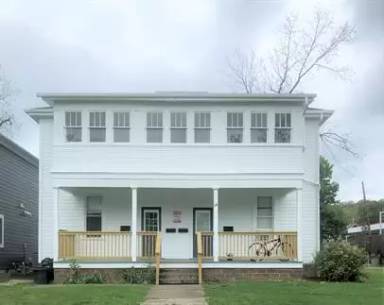 Main picture of 19 Hudson Ave