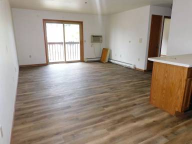 Main picture of 710 Monroe St