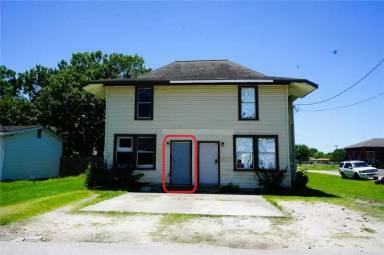 Main picture of 229 N 2nd St