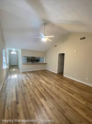 Main picture of 230 Kellie Ln