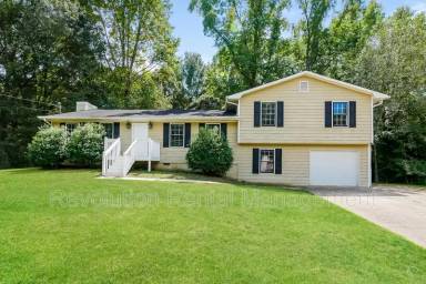 Main picture of 220 Freestone Dr